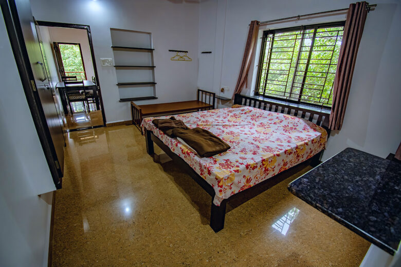 Single Bedroom Suite 4